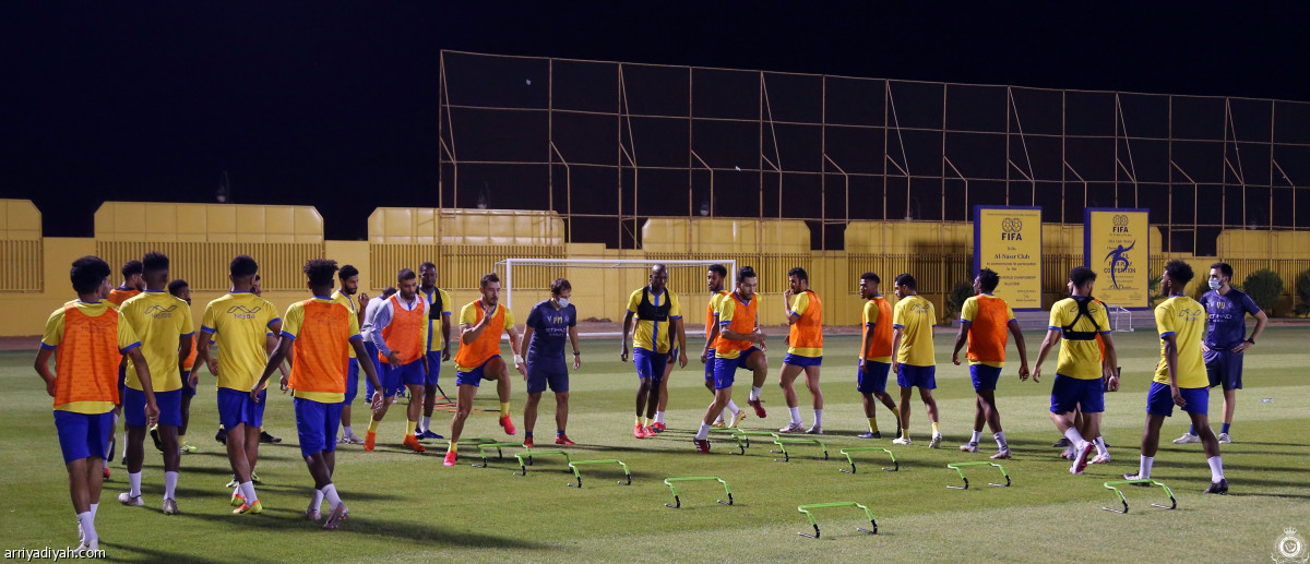 ساعات على الديربي