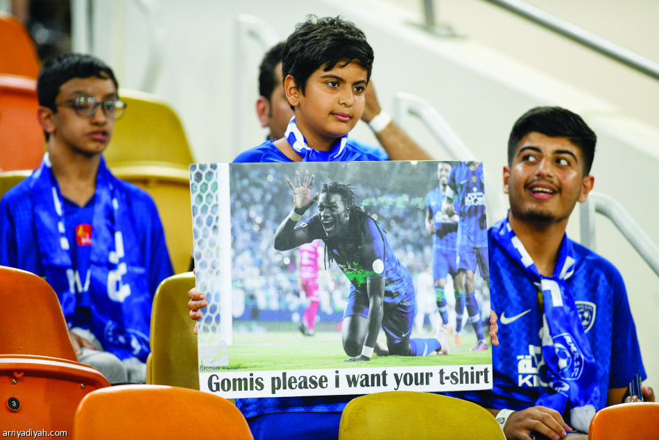 الهلال 
يهيمن على الاتحاد