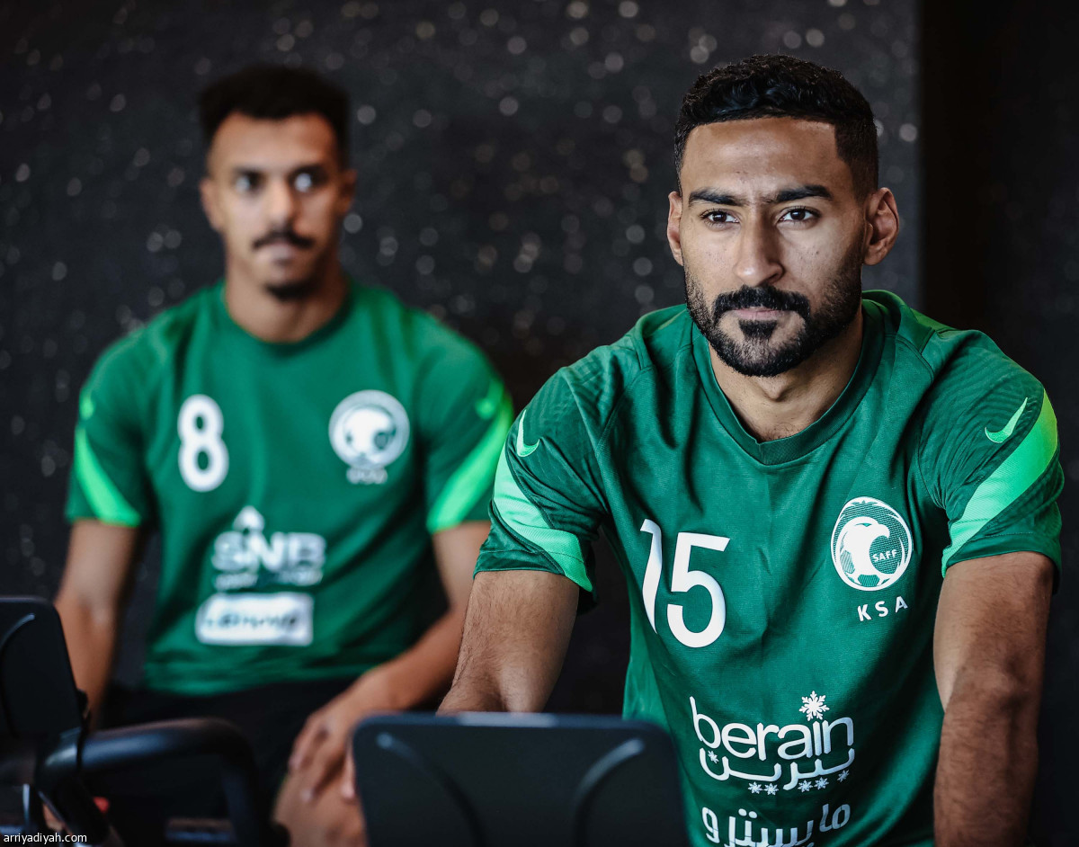 الأخضر يكثف التحضيرات