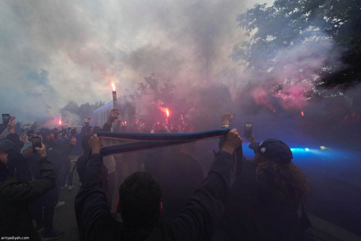 استقبالات ملونة