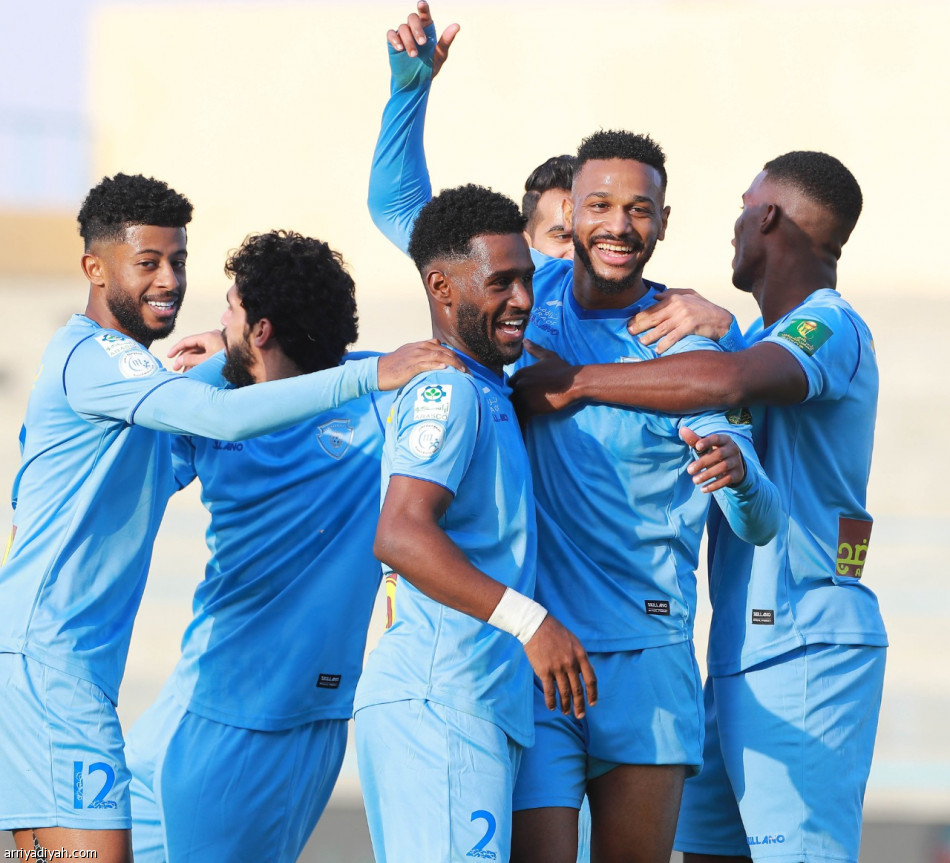 الباطن يعيد ثلاثية الدوري في أبها