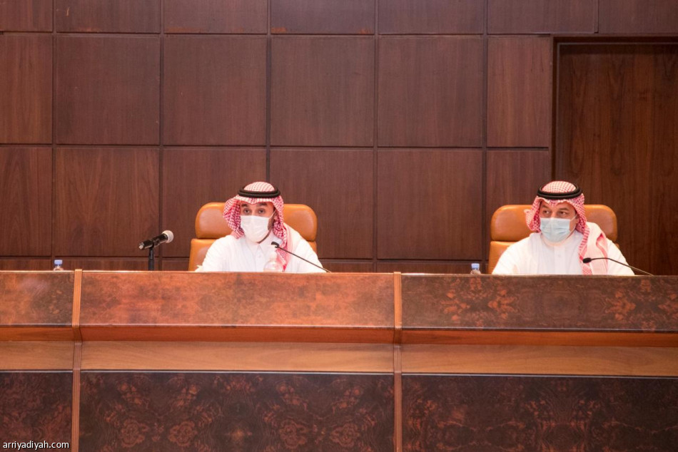 الفيصل يجتمع بالرؤساء.. ويناقش استراتيجية الدعم