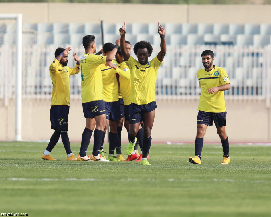 العروبة 
يهز صدارة أبها