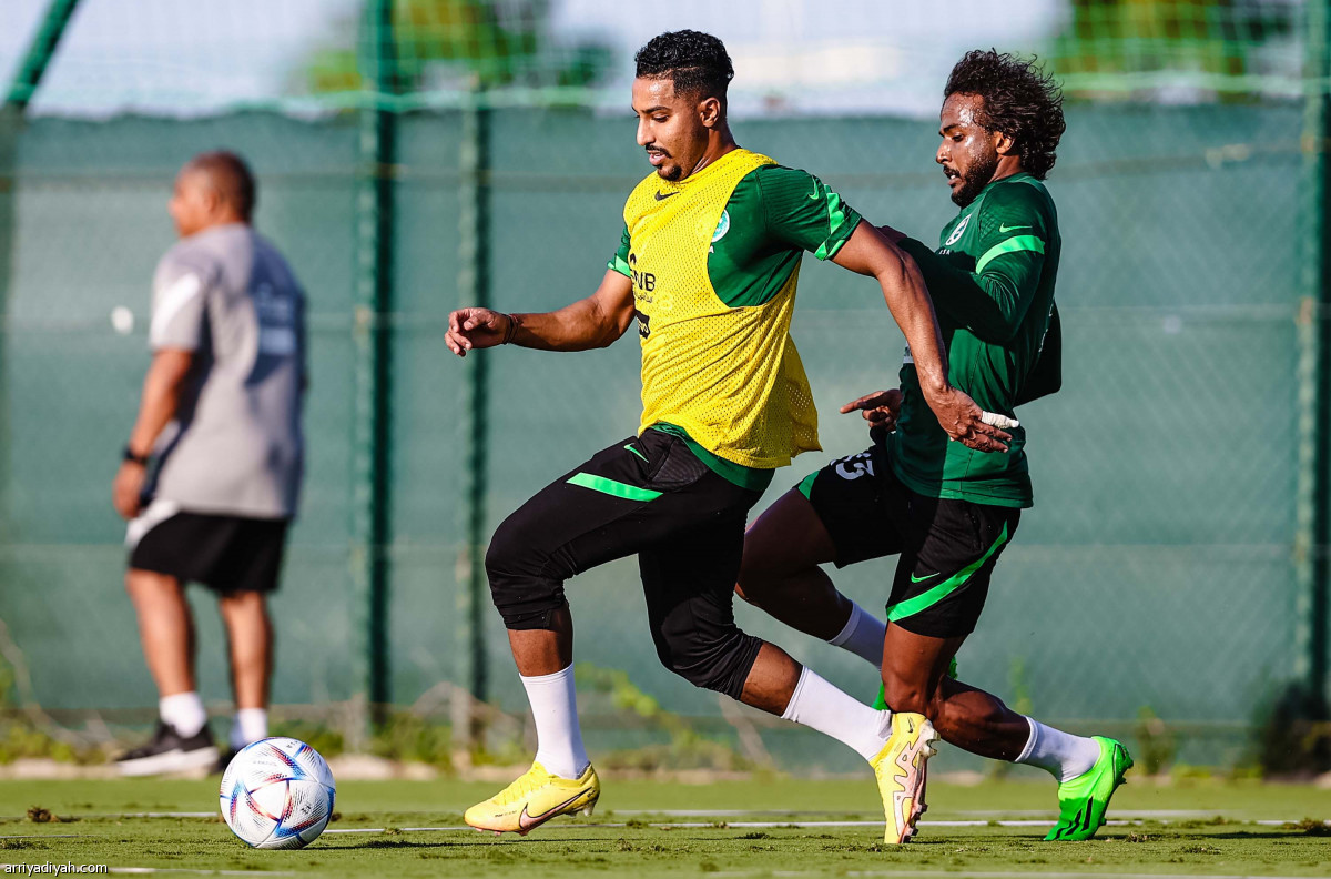 الأخضر يكثف التحضيرات