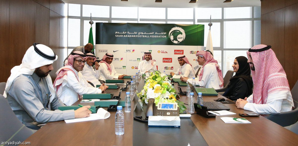 إقالة كيتشينج من رئاسة «الانضباط» .. وتعيين الرفاعي