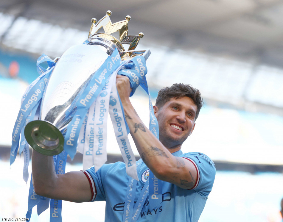 أفراح السيتي..
«لا دخان بدون إنجاز»