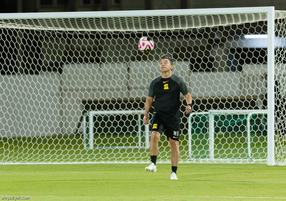 حمد الله 
يدخل حسابات جاياردو