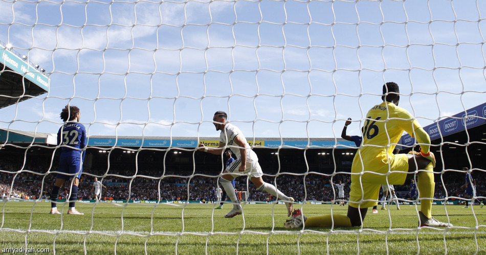 ليدز  يسقط تشيلسي بثلاثية نظيفة