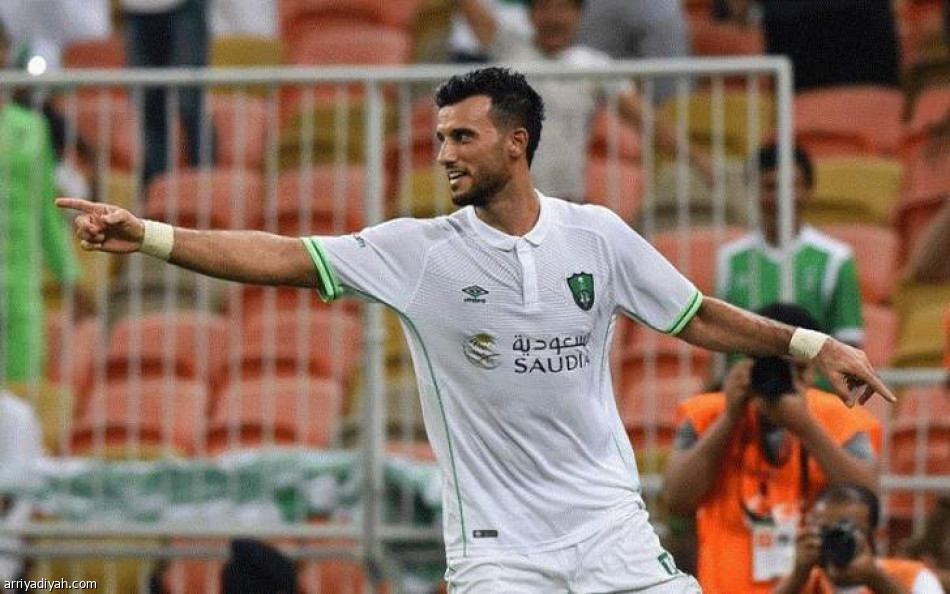 السومة.. 100 مباراة و98 هدفا في الدوري