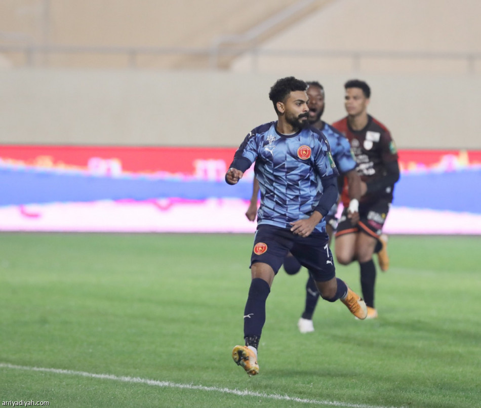 القادسية يتلاعب بالشباب مجددا