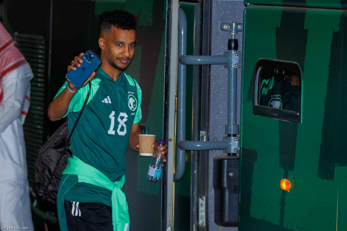 الصقور مستعدون