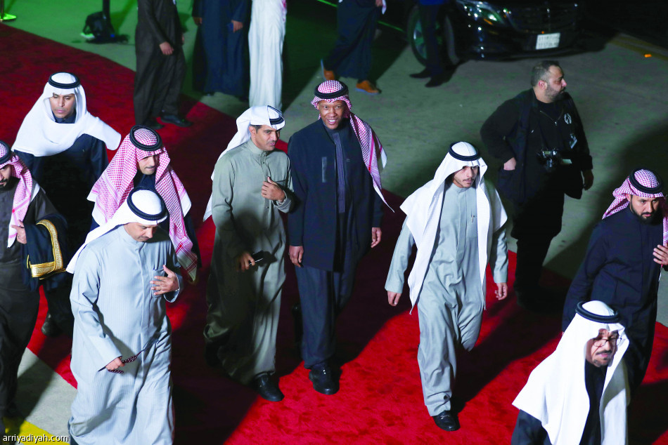 على أوتار 