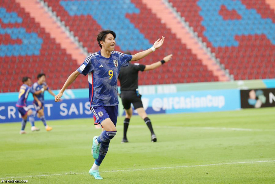 رباعية 
تواصل عادات اليابان