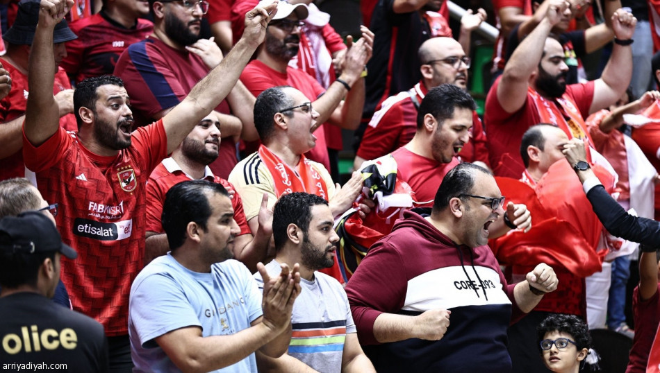 «سوبر جلوب».. الخليج يخسر أمام ماجديبورج  والنور يتعثر