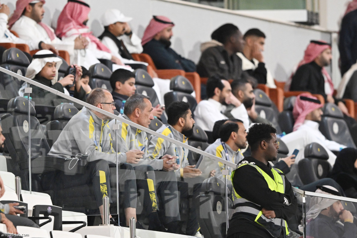 اكتساح شبابي