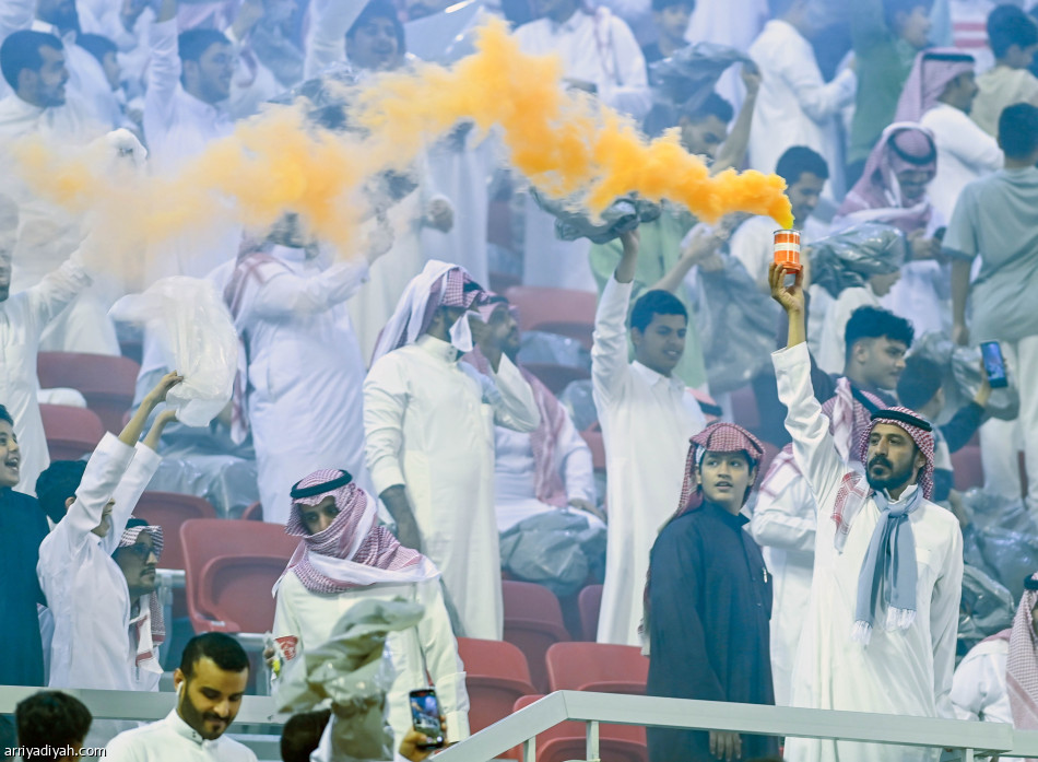 ثلاثية الرياض تعيد الطائي إلى الانتصارات