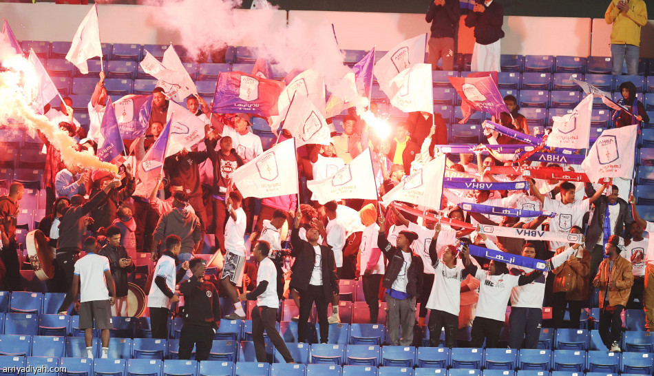 المرة الأولى.. 
أبها.. انتصاران متتاليان