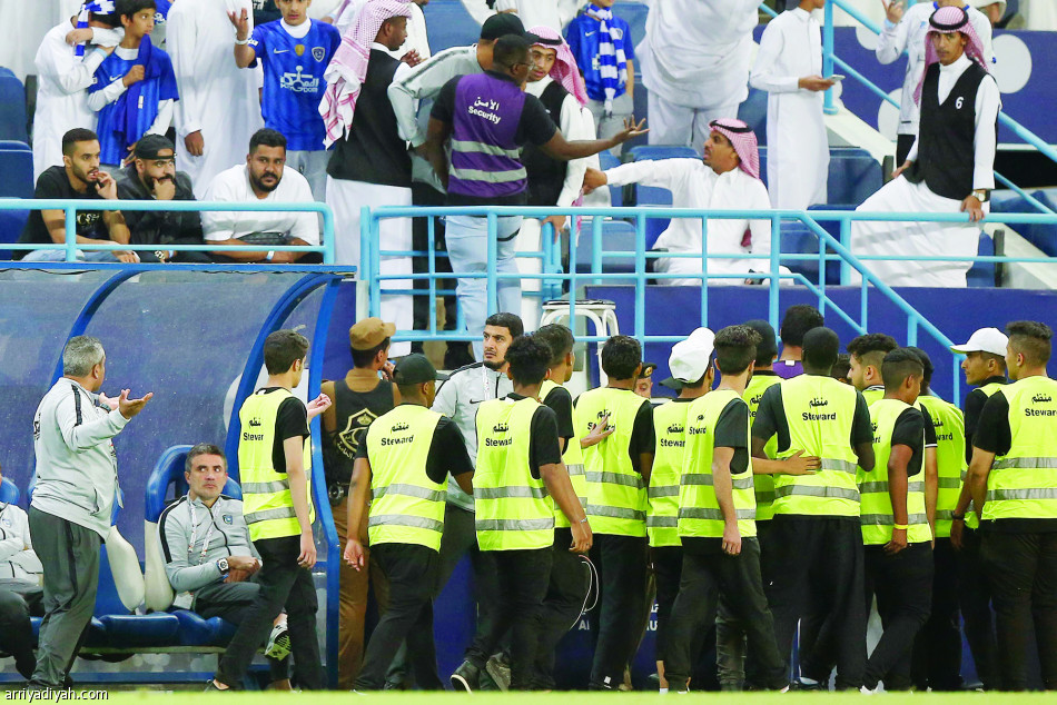فرحة لاعبي التعاون بالانتصار
