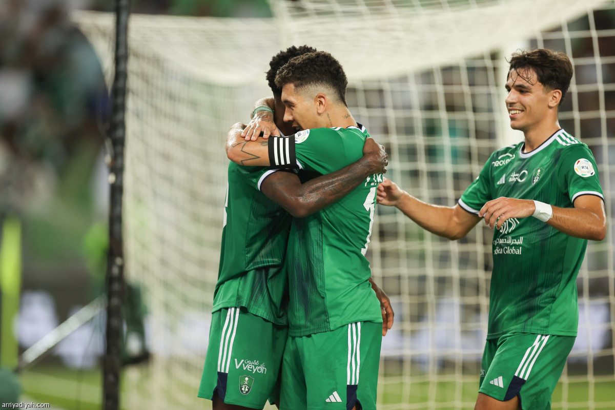 الأهلي ينتصر