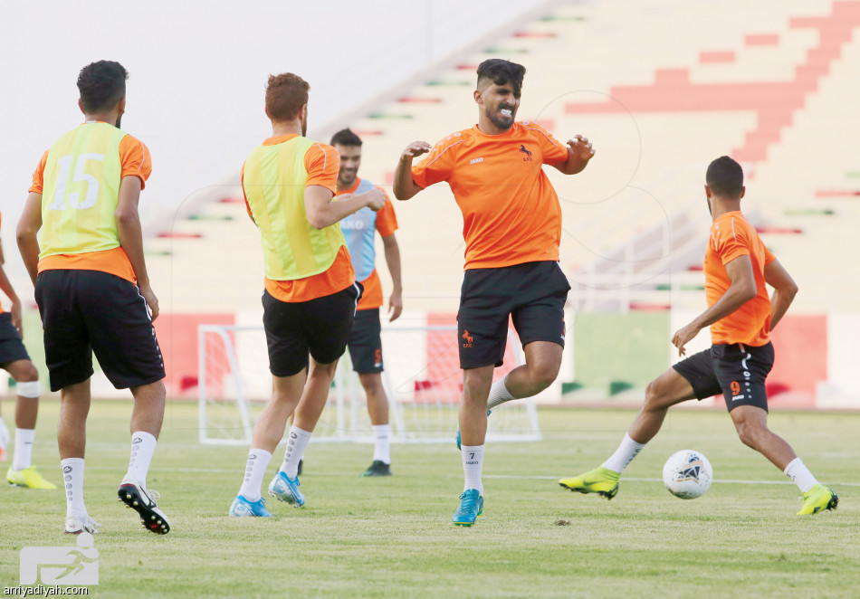 إصابة
كويكبي الاتفاق