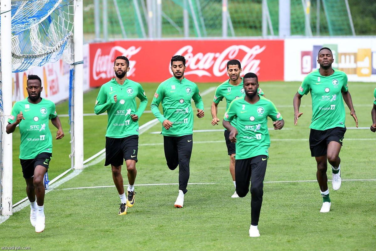 الأخضر يستعد للألمان