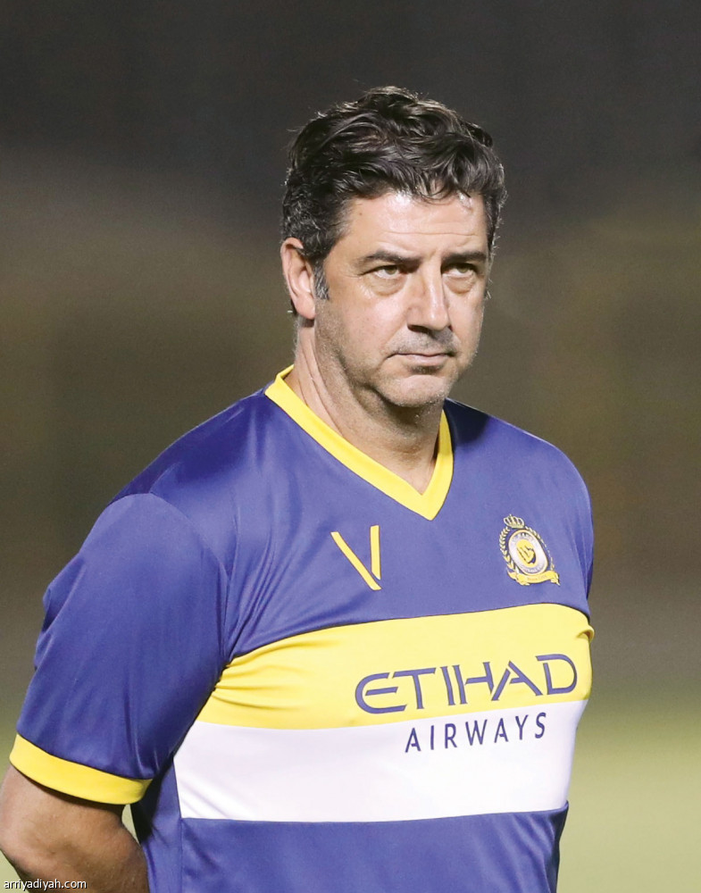 فيتوريا
يتحدى
بقائمة الهلال