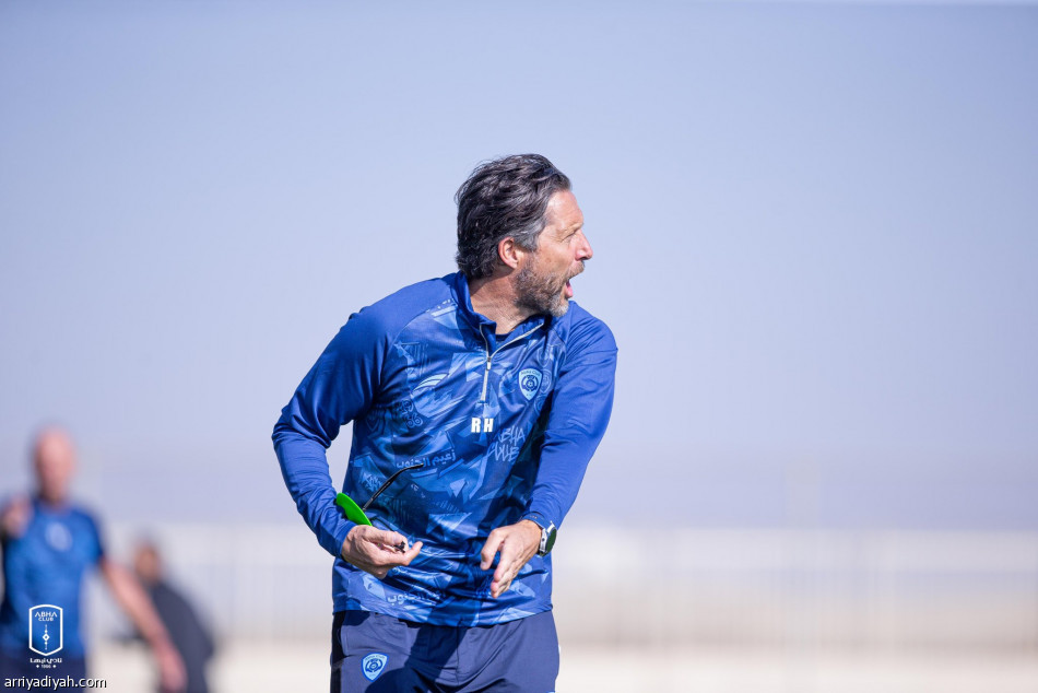 العمران يلتحق بتدريبات أبها