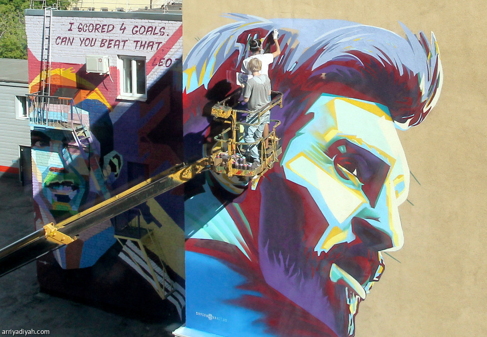 «الجداريات» صراع بين ميسي ورونالدو