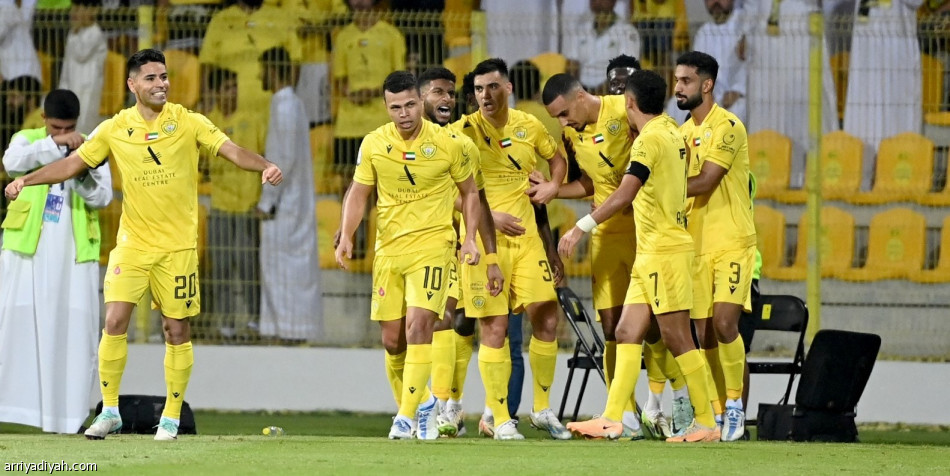 الدوري الإماراتي.. الوصل يتصدر بثلاثية العين