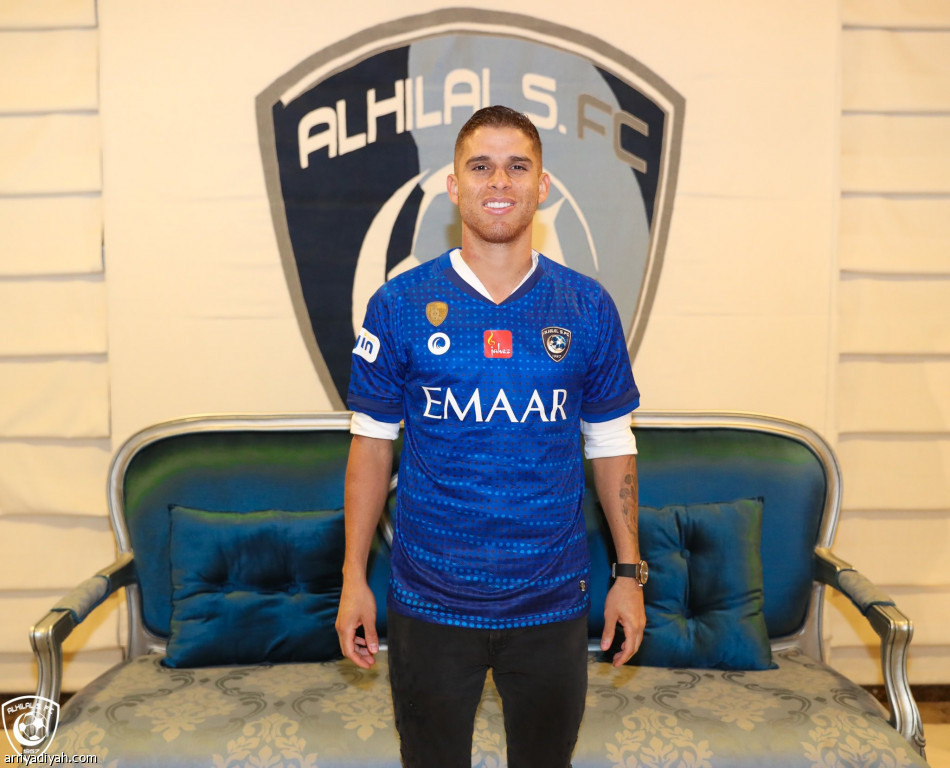 كويلار يرتدي رقم خالد عزيز مع الهلال