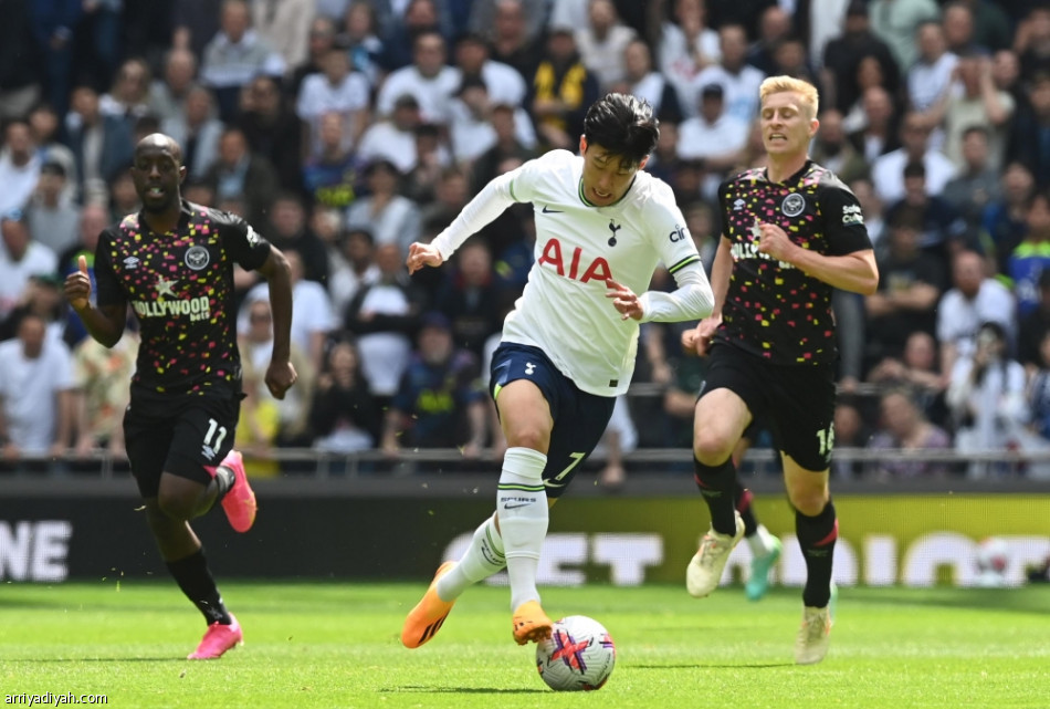 برينتفورد يزيد معاناة توتنهام بثلاثية