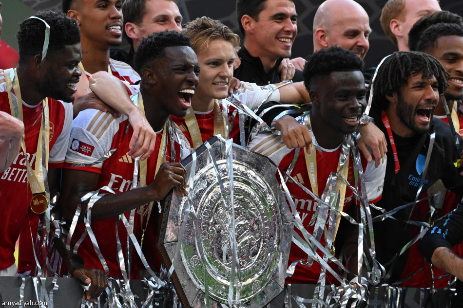 «الترجيحية» تتوج أرسنال بـ«الدرع الخيرية»