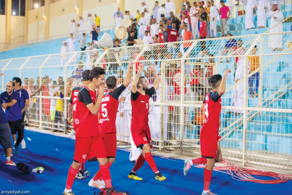 المهددون بالهبوط 
يخلطون الأوراق
