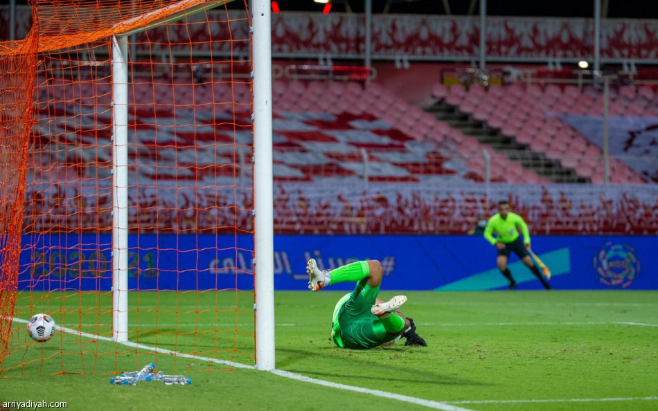 الاتحاد يقتحم مربع الكبار في الدوري