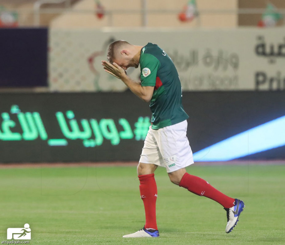 الهلال.. صدارة قبل النصر