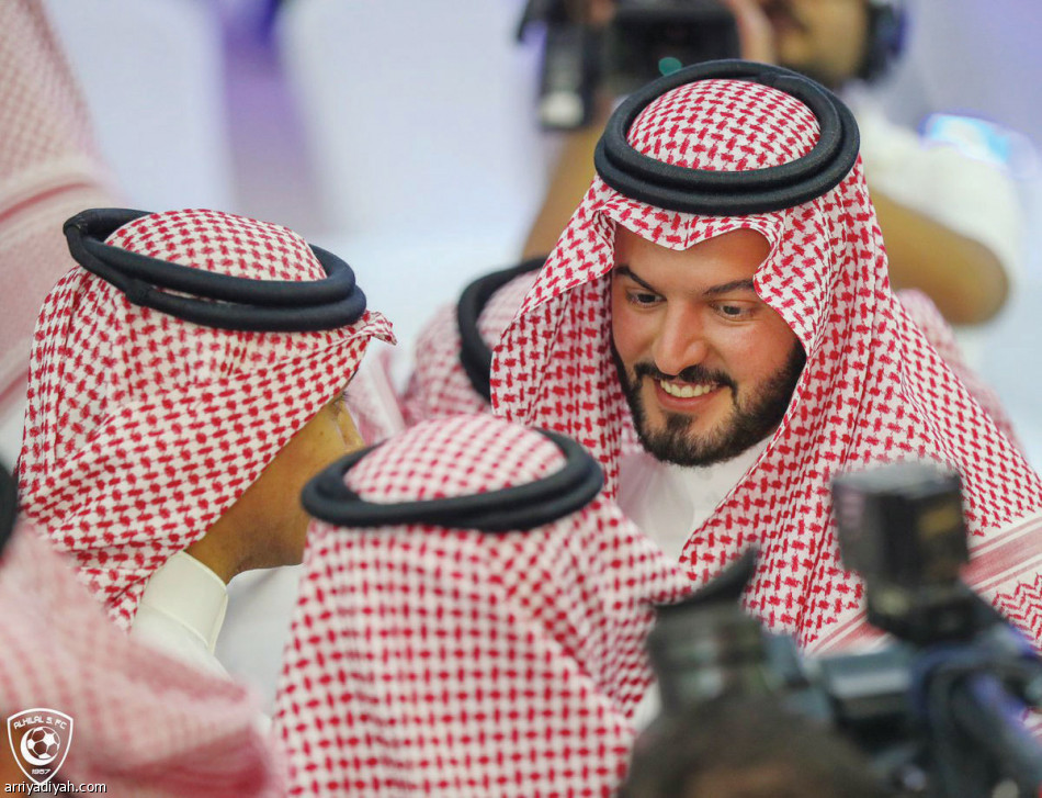 الهلاليون 
يختارون ابن نافل
