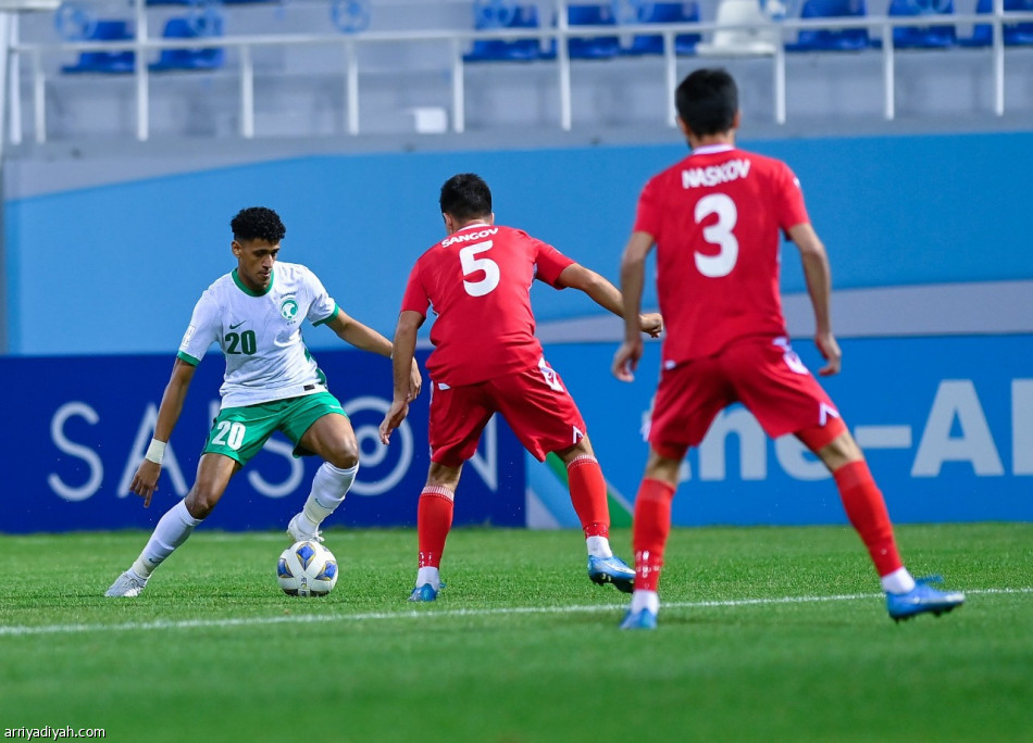 «آسيا 23».. الأخضر يضرب الطاجيكي بخماسية