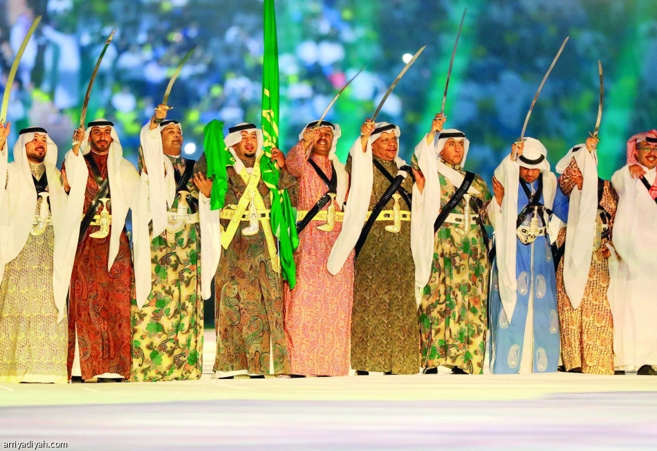 مولد أمة
 يعود دون صوت الأرض