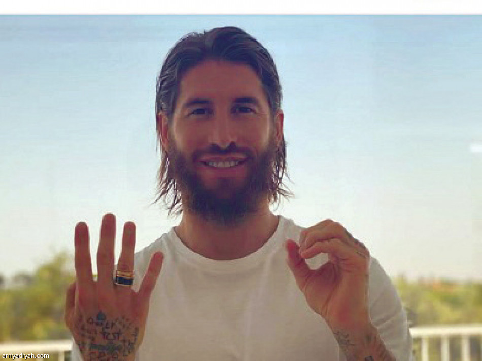 إنستجرام
يوثق عطلات النجوم