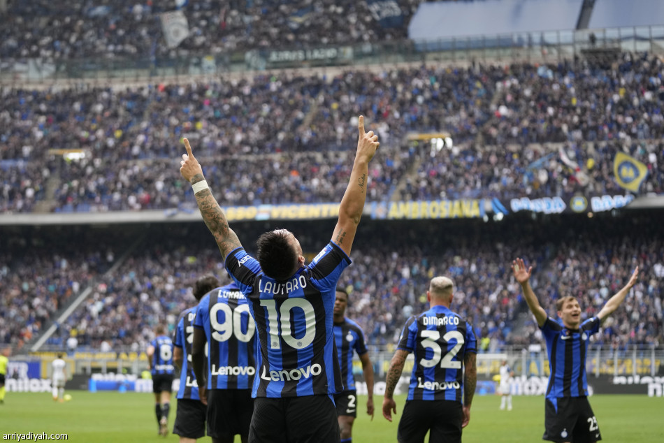 إنتر يضرب لاتسيو بثلاثية.. ويقرب نابولي من اللقب