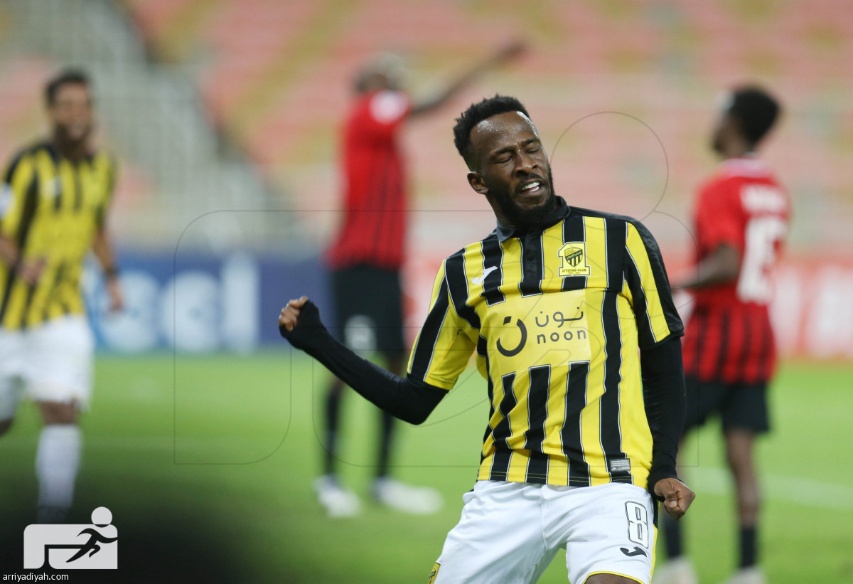 النمور تقتنص الريان