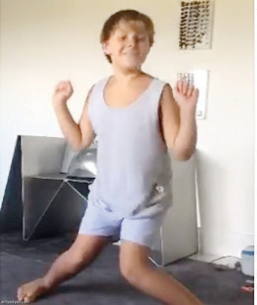 الغناء والرقص.. 
ترفيه جديد في حسابات اللاعبين