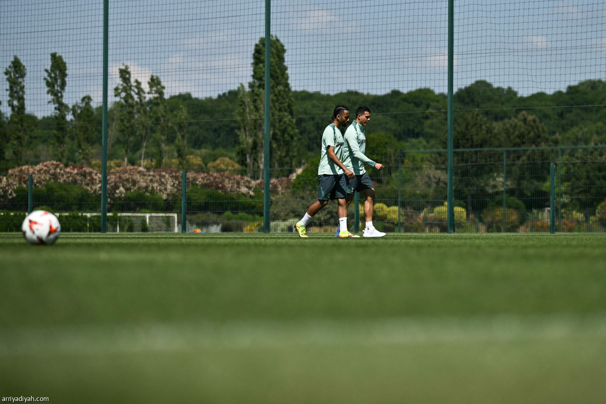 توتنام.. حصة صباحية