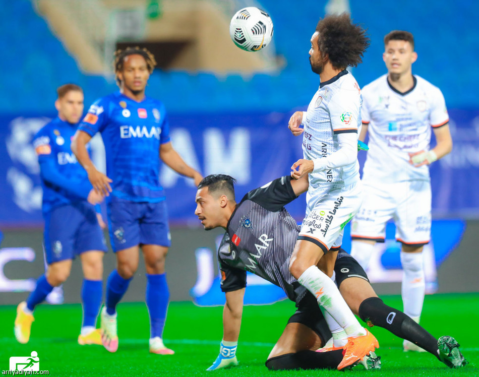 بعد الكلاسيكو.. الشهري ينقذ الهلال في الديربي