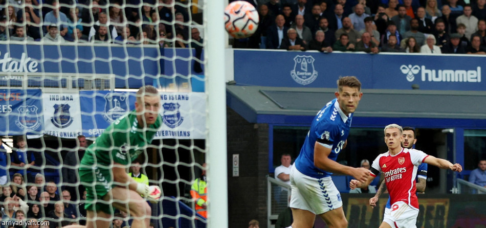 أرسنال  يسقط إيفرتون في «جوديسون بارك»