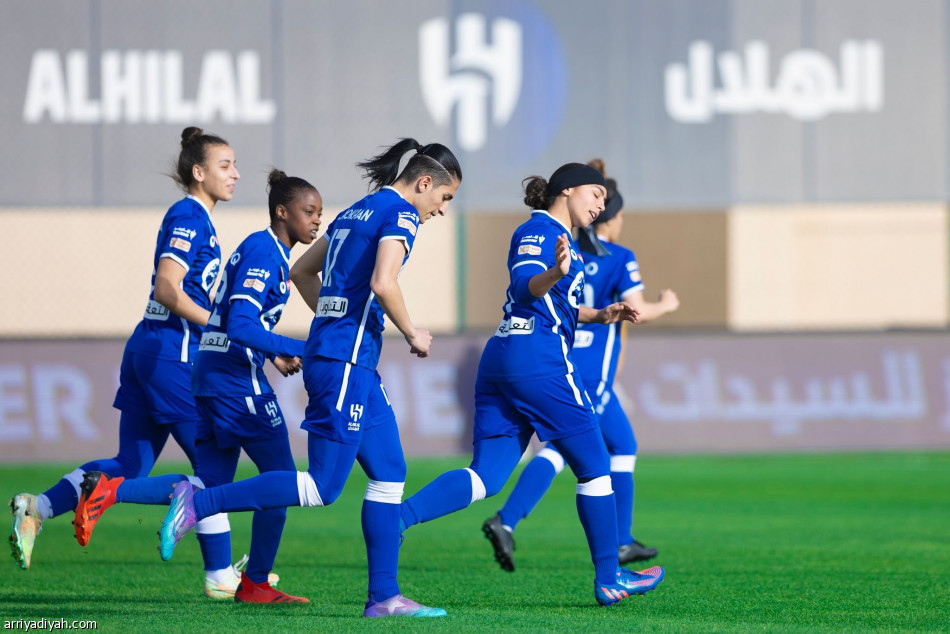 ممتاز السيدات.. فارق النقطة يجدد صراع النصر والهلال