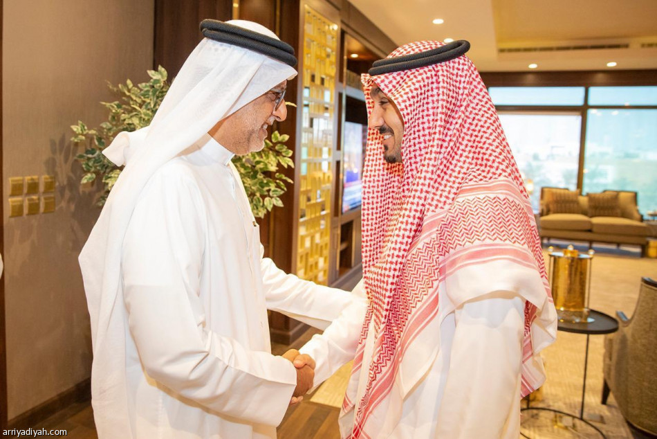 الفيصل يلتقي رئيس الاتحاد الآسيوي في الرياض