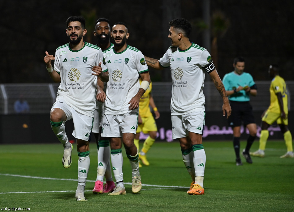 البريكان يقود الأهلي إلى ثمن نهائي كأس الملك