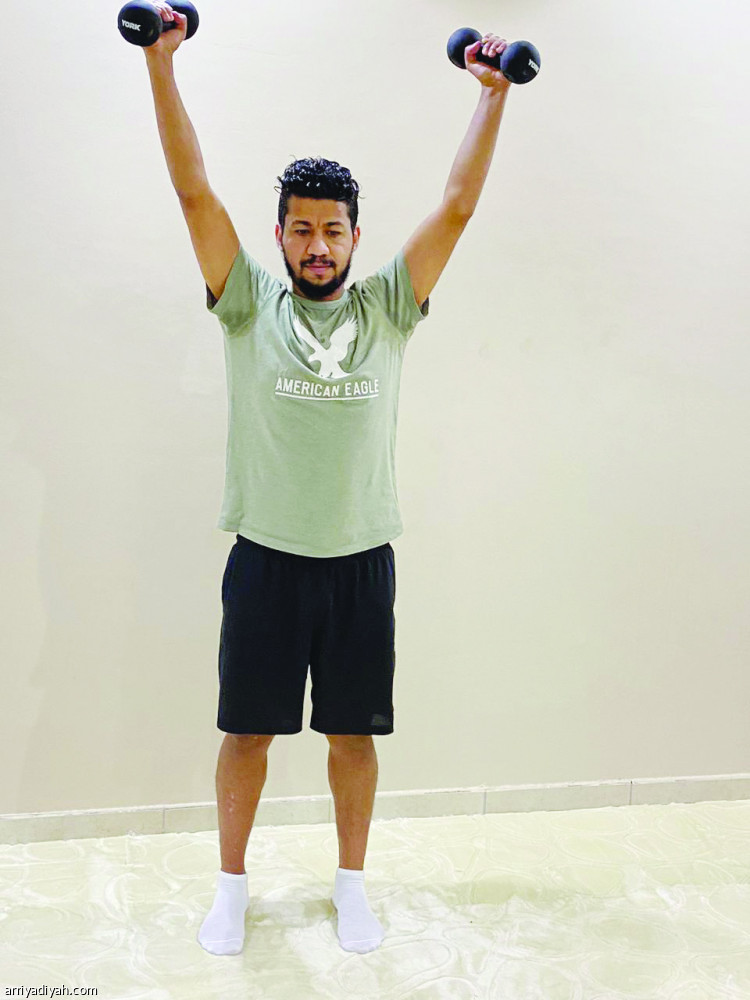 عطية
يحضر الشوربة والسمبوسة