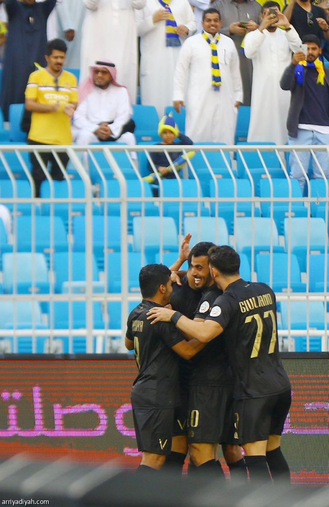 حمدالله ينهي مهمة الرائد برباعية